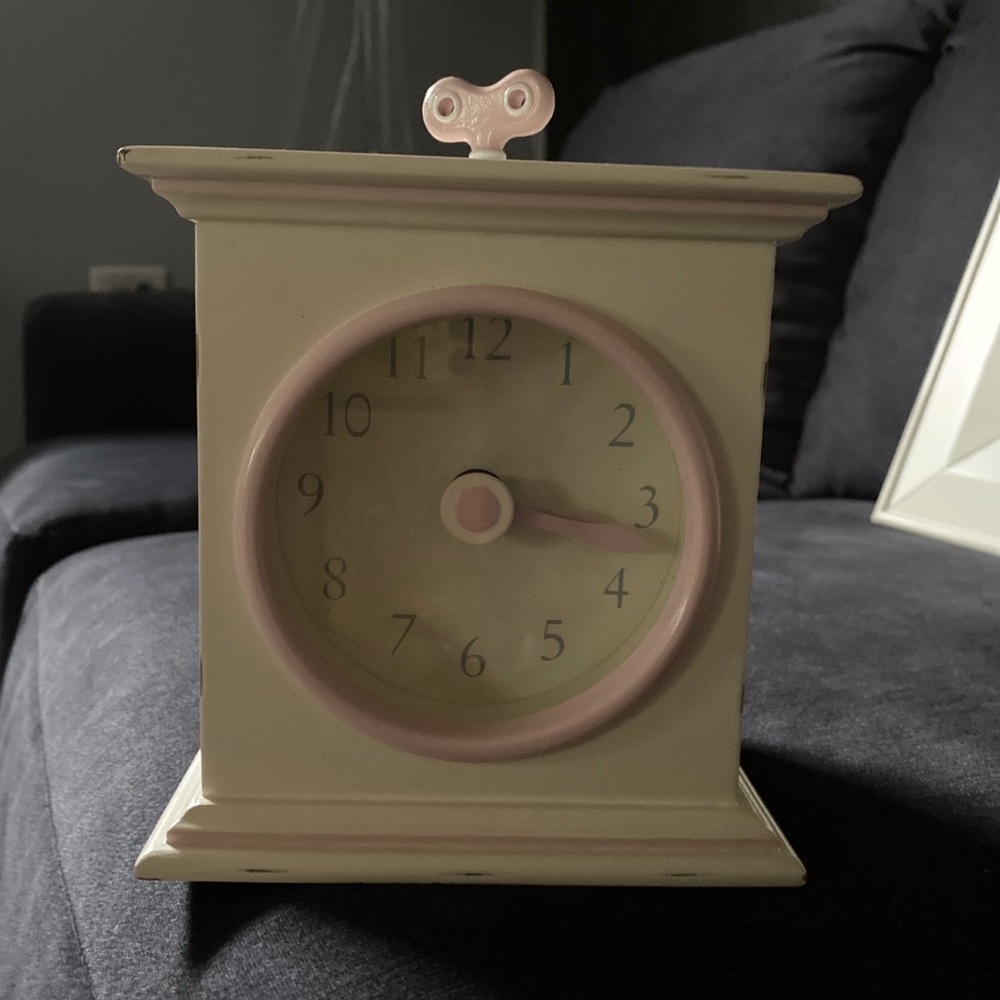 Pottery barn kids clock music 🎶 Clock
